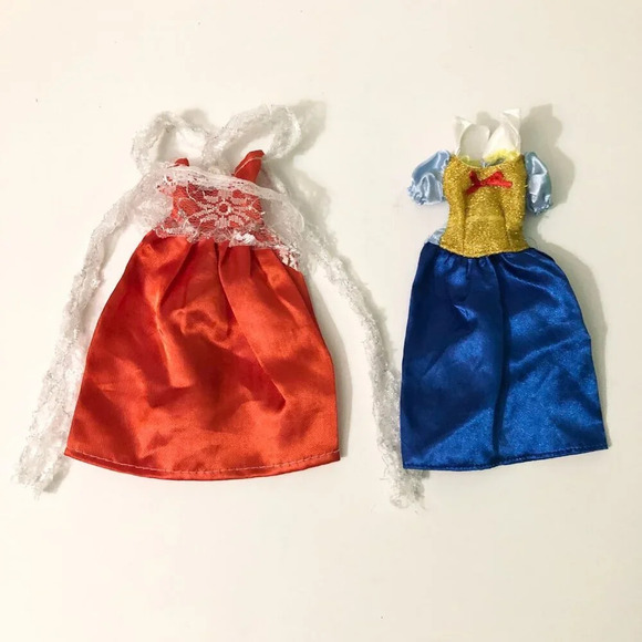 Assorted Lot of  Dolls Dresses Barbie and Other Clothing - Picture 8 of 15